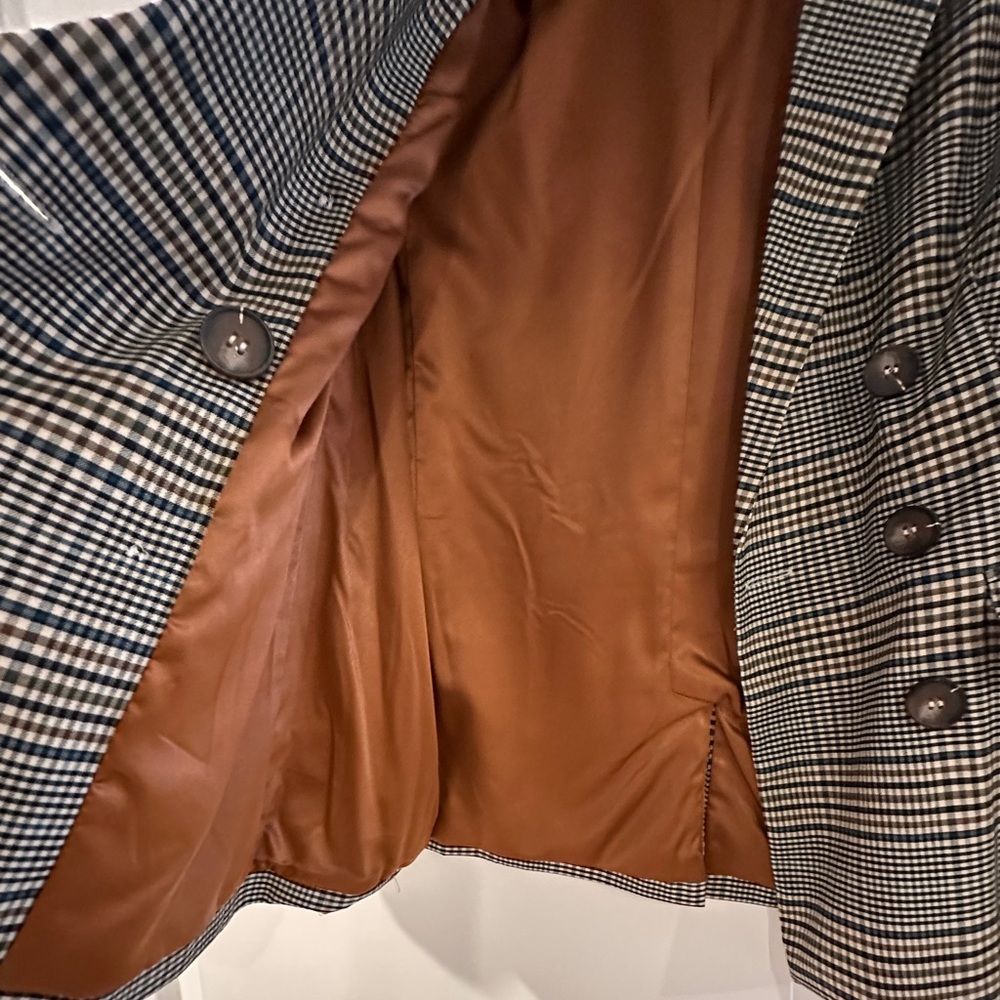 Women’s Blazer - Picture 4 of 6